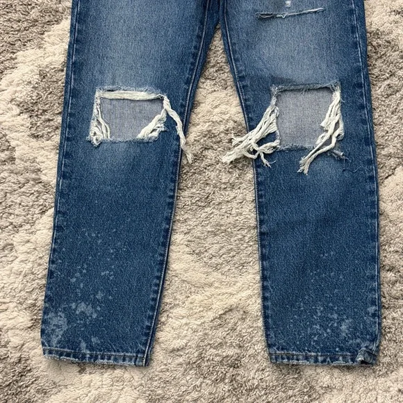 Levi’s 501 Original Fit Distressed Jeans - Size 24x26 (New With Tags) - Picture 2 of 8